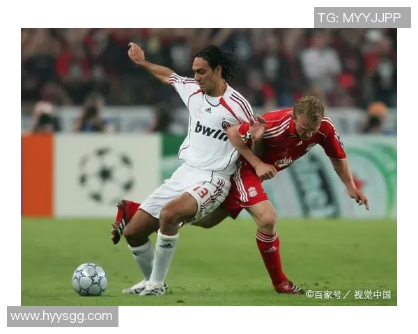 全球足球中后卫十大神星排名及其传奇表现分析